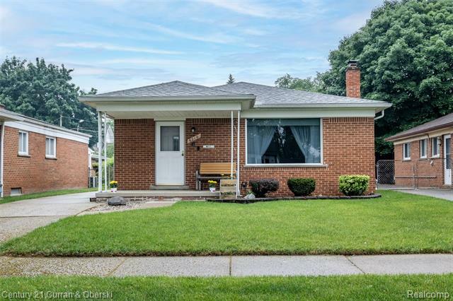Property Photo: 6216 Kinmore Street MI 48127