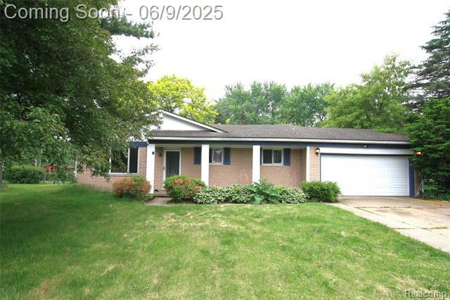 6325 Clarkston Road  Village of Clarkston MI 48346 photo