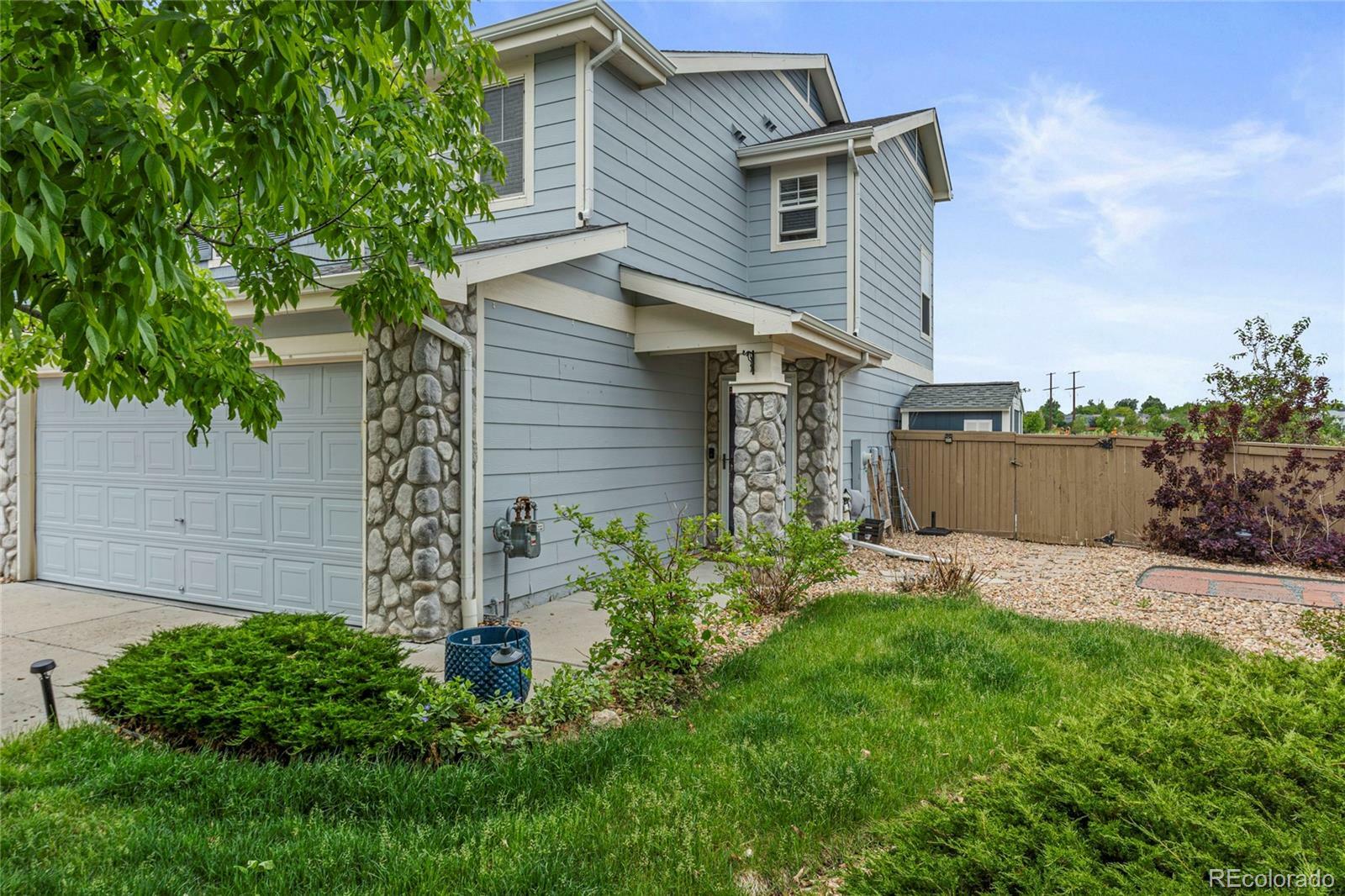 Property Photo: 5864 Turnstone Place CO 80104