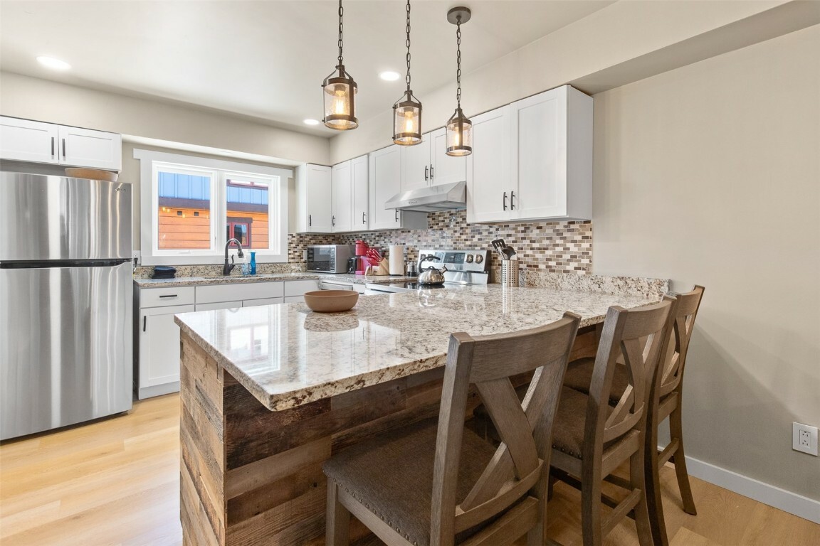 Property Photo: 200 Primrose Path 11 CO 80424