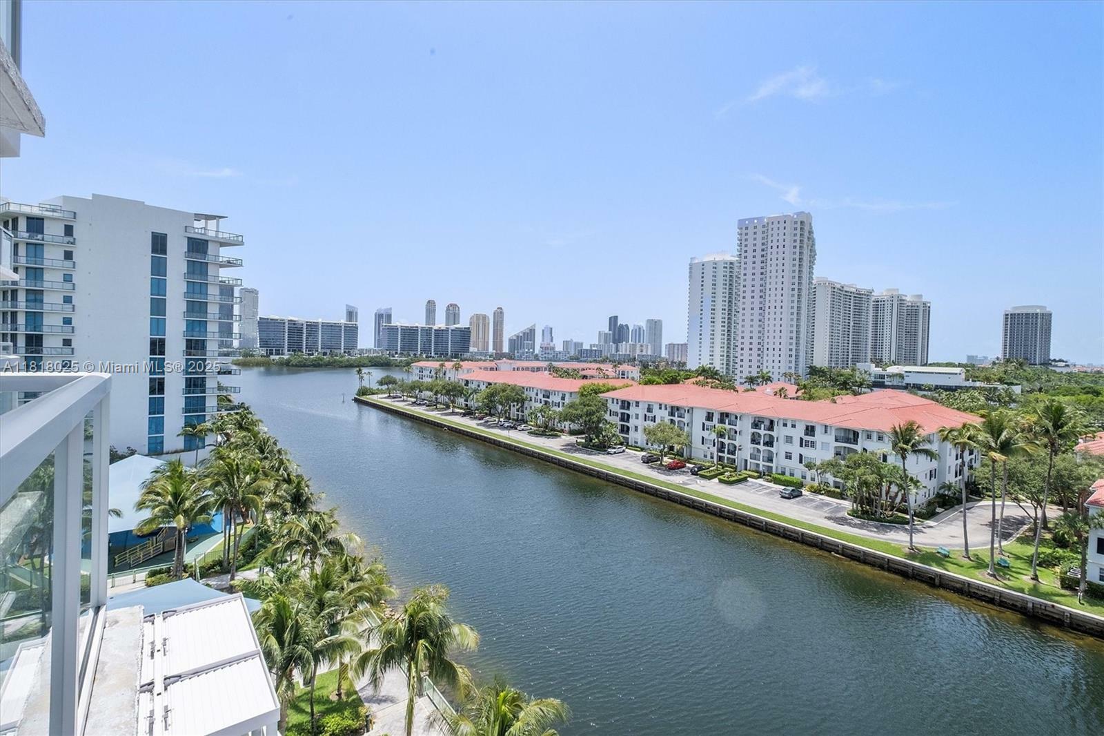 Property Photo: 3030 NE 188th St 609 FL 33180