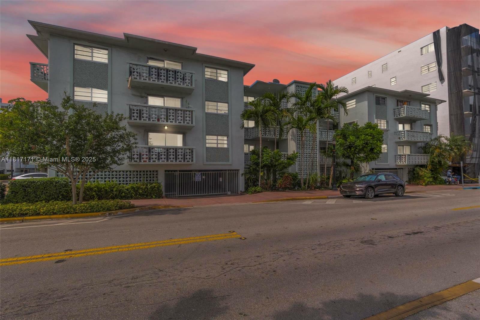 Property Photo: 1100 11th St 208 FL 33139