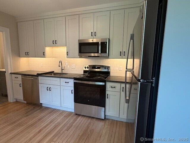 Property Photo: 95 Fern Street CT 06105