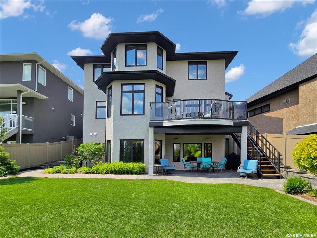 Property Photo: 759 Beechdale Way SK S7V 0A6