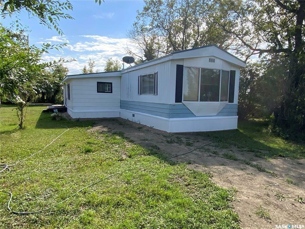 Property Photo: 205 1st Street E SK S0E 0R0