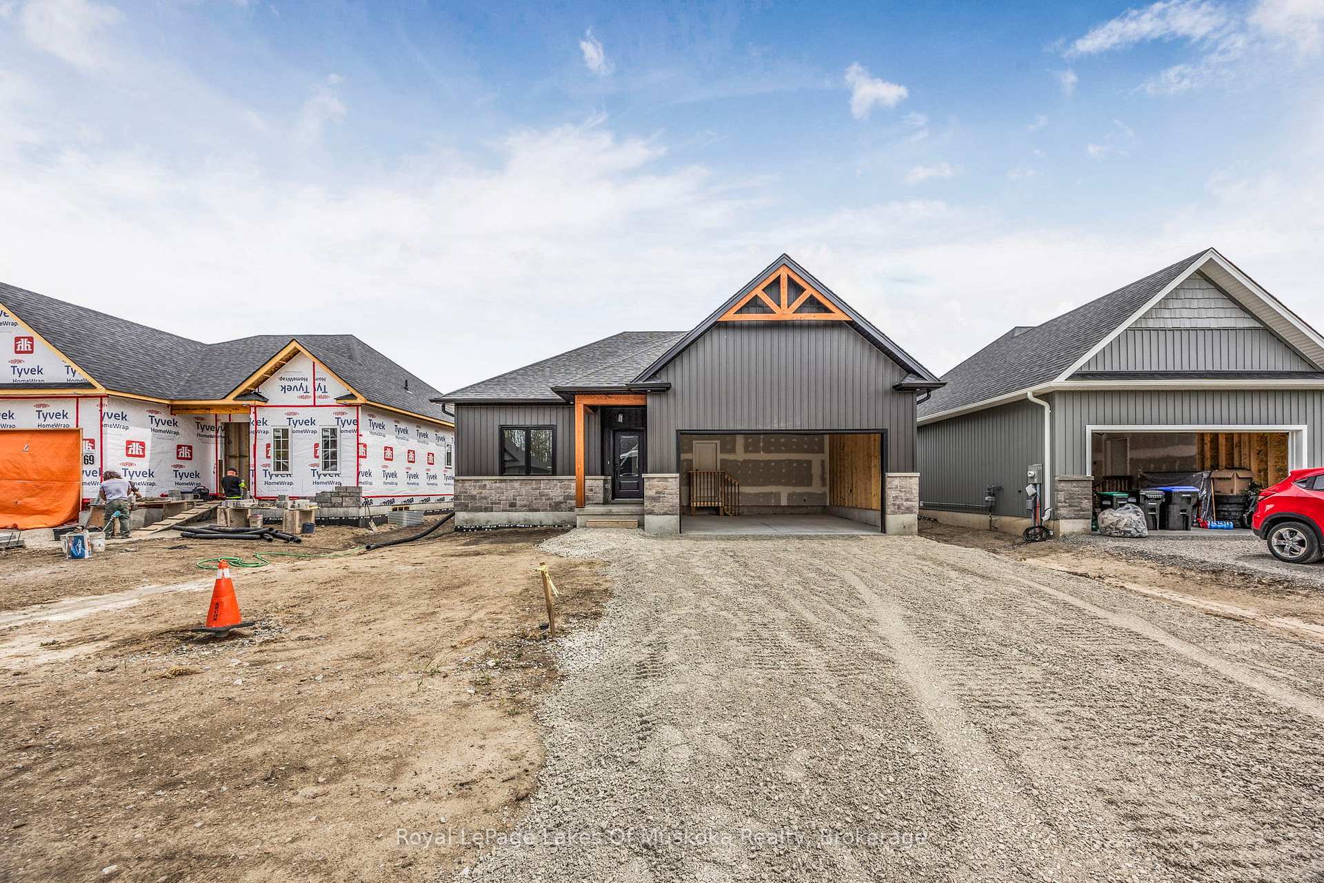 Property Photo: 128 Brandon Avenue ON L0K 1E0