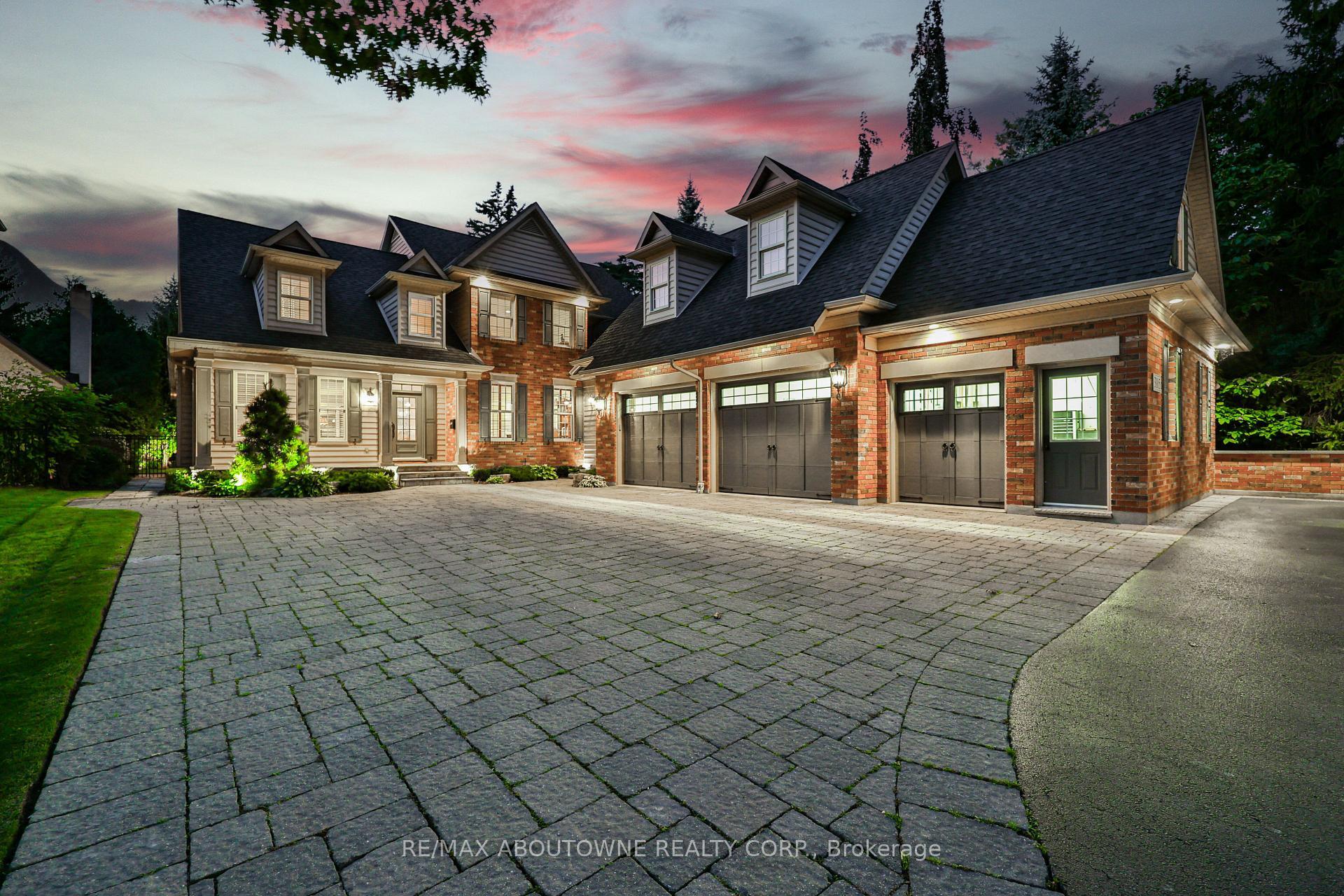 Property Photo: 3105 Lakeshore Road ON L7N 1A3
