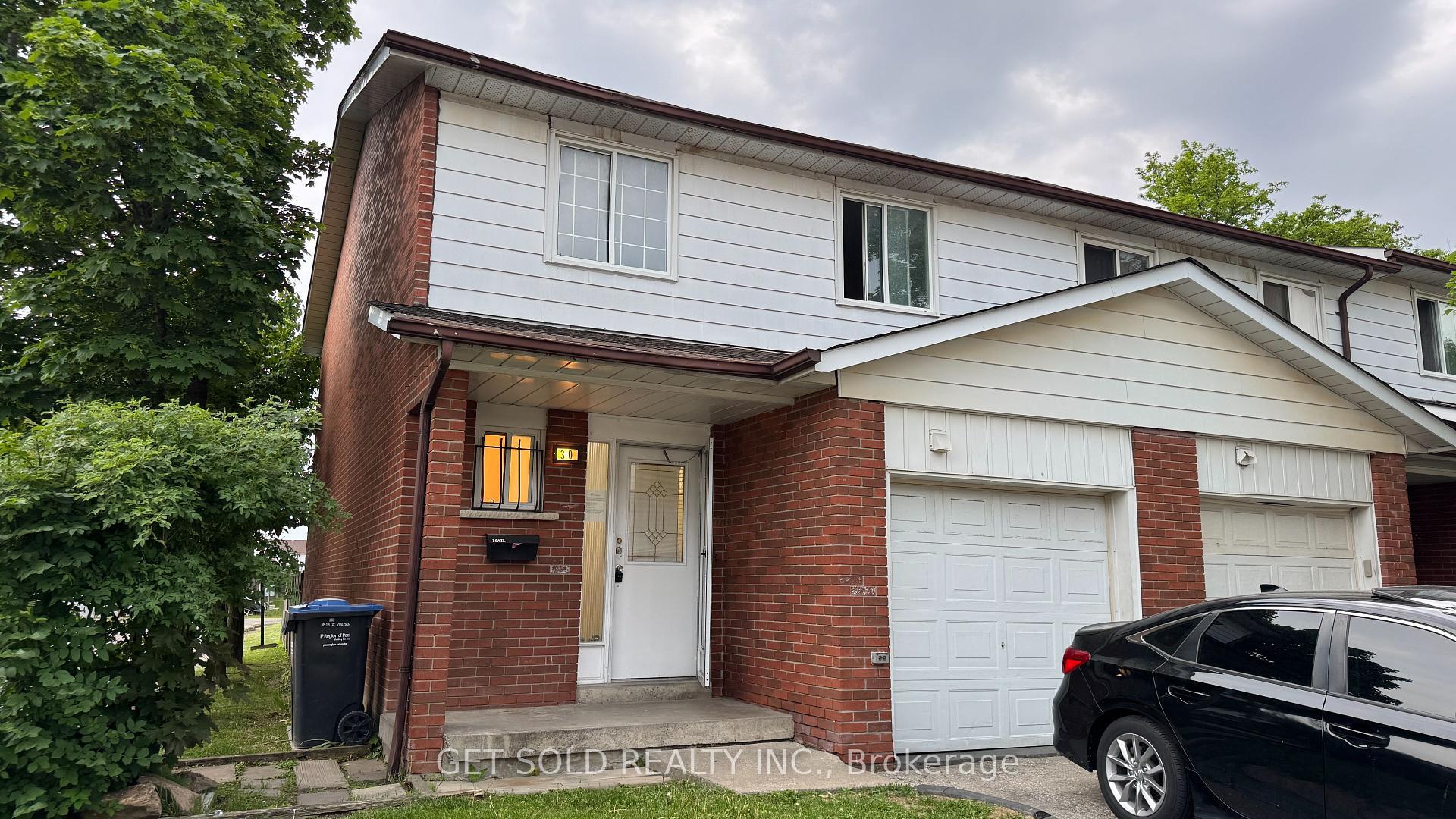 Property Photo: 7560 Goreway Drive 30 ON L4T 2V2