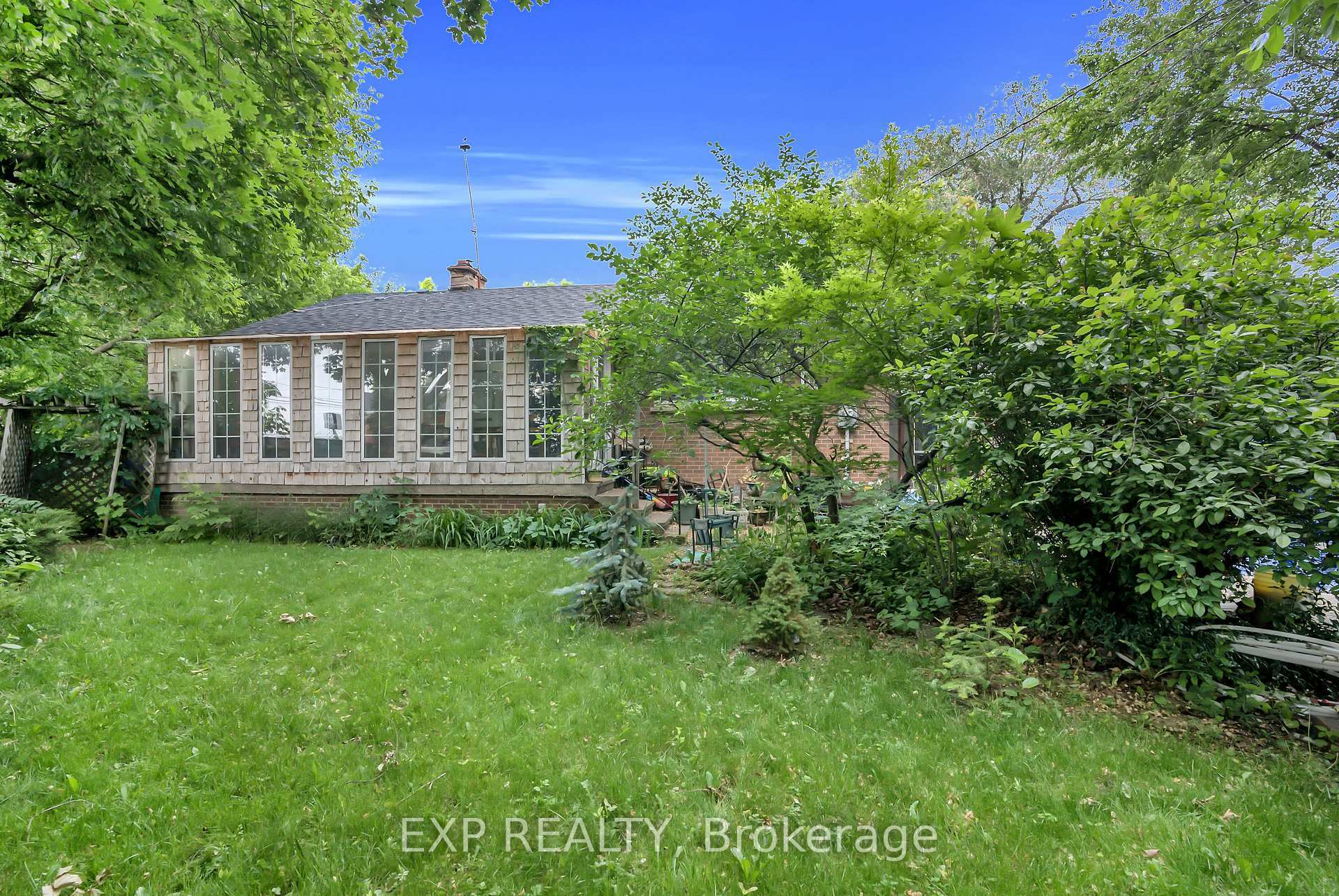 Property Photo: 3 Harrow Street ON L4T 1J2