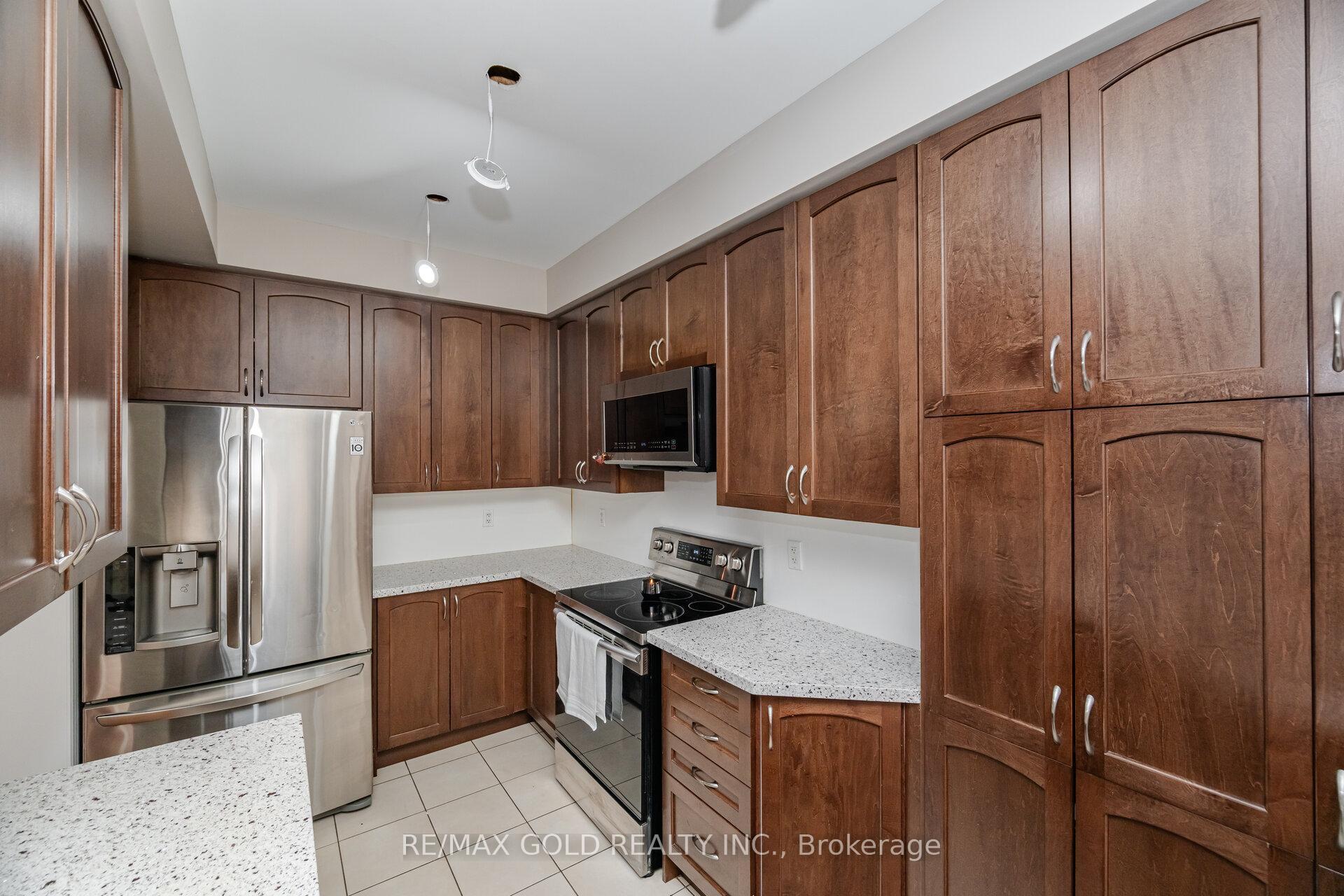 Property Photo: 11 Seedland Crescent N ON L6R 0Z6