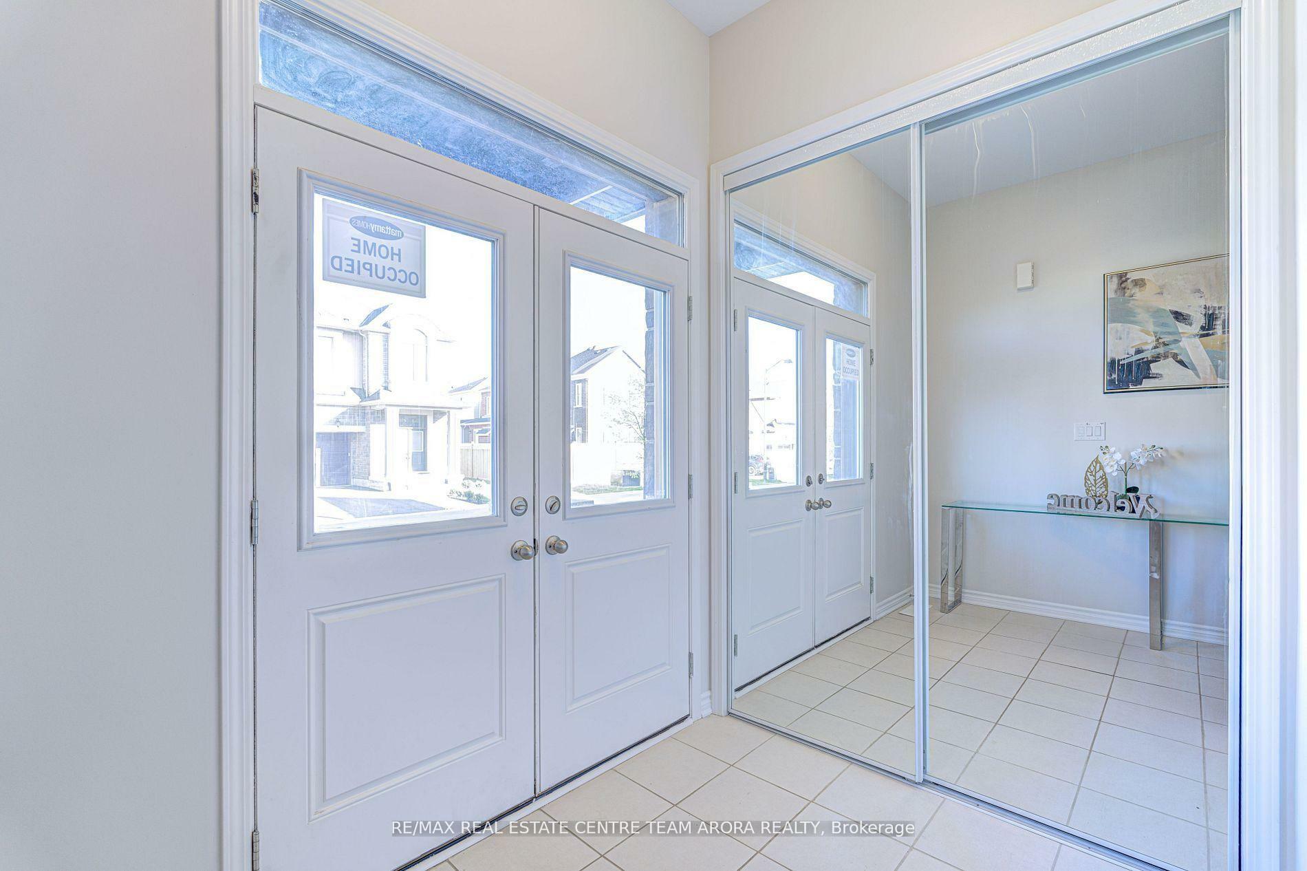 Photo de la propriété: 477 Boyd Lane ON L9E 1X2