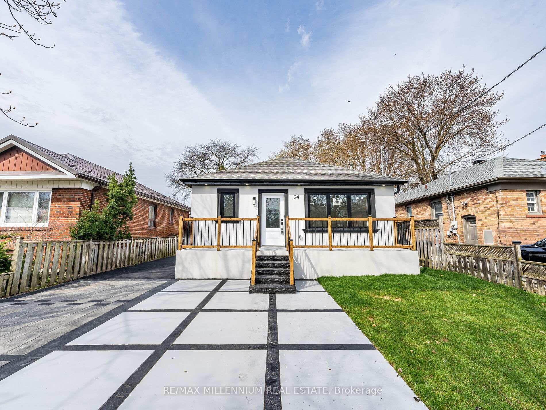 Property Photo: 24 Treeview Drive ON M8W 4B9