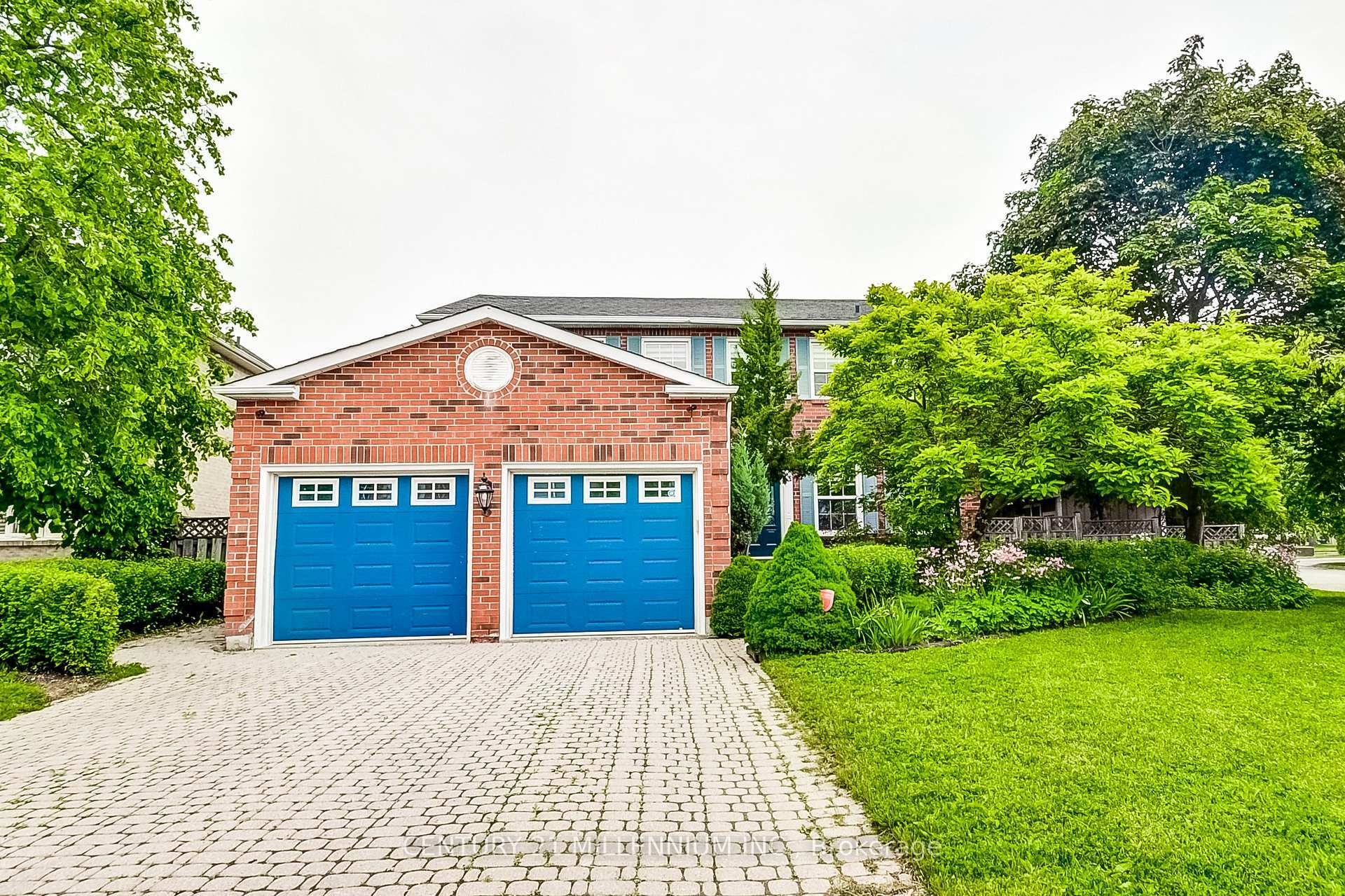 8 Newport Street  Brampton ON L6S 4M1 photo