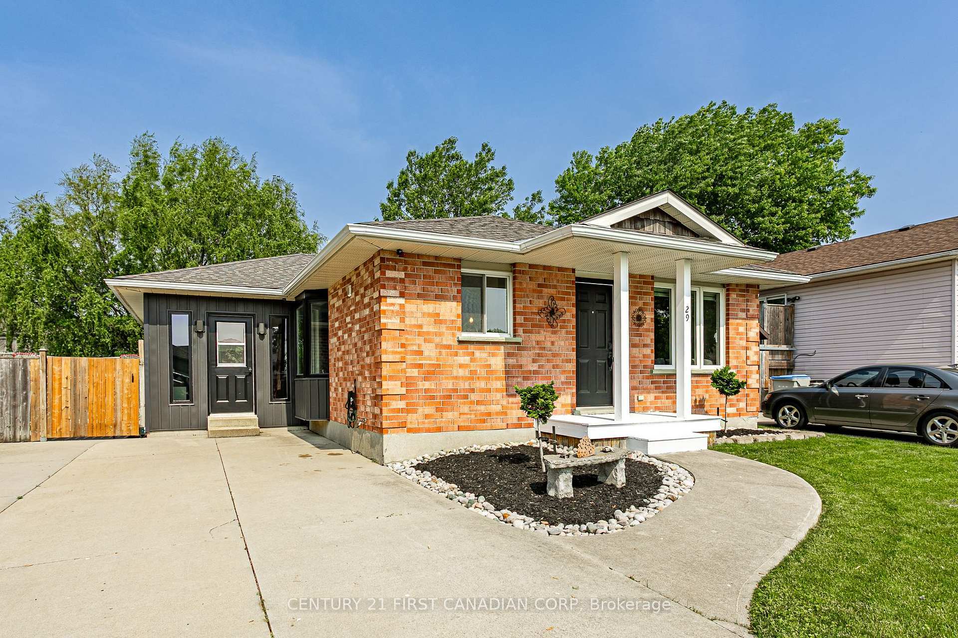 Photo de la propriété: 29 Robin Street ON N0M 1A0