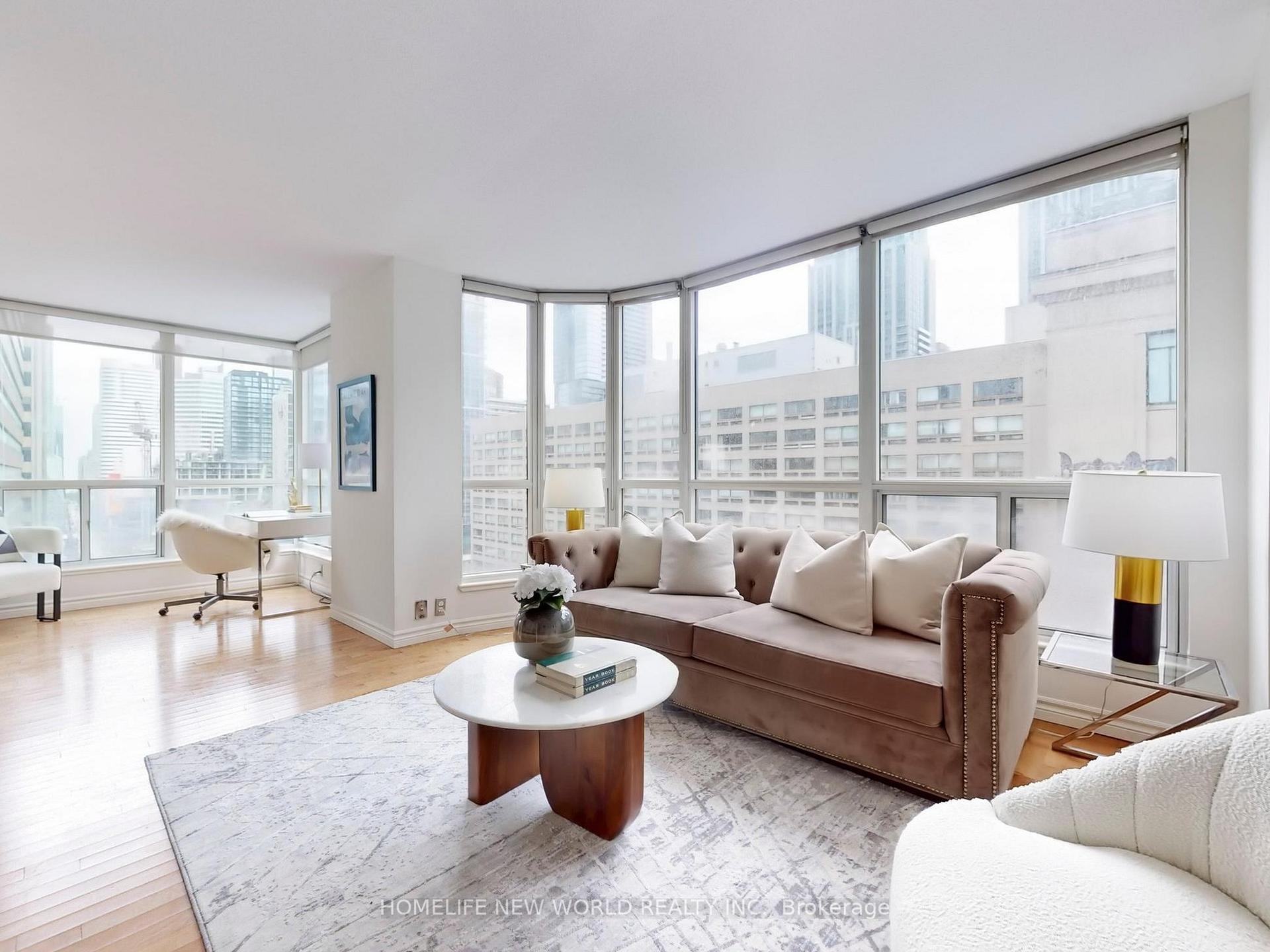 Property Photo: 7 Carlton Street 1206 ON M5B 2M3