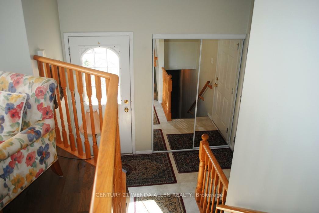 Photo de la propriété: 31 Seline Crescent ON L4N 0Y7