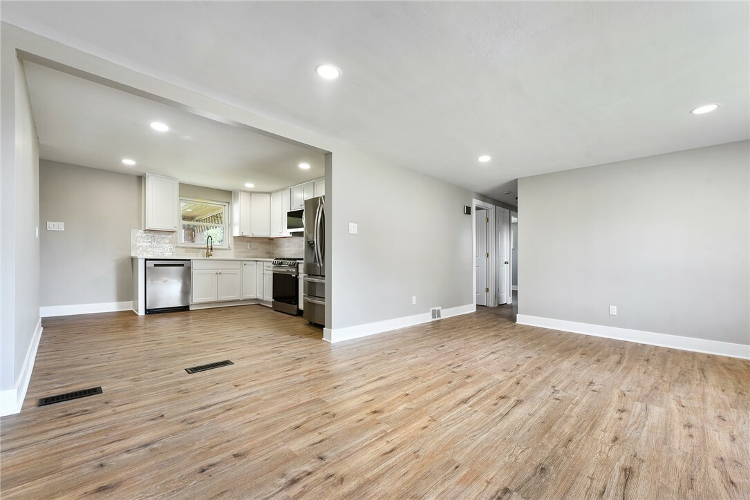 Property Photo: 11740 Dennis Circle PA 15642
