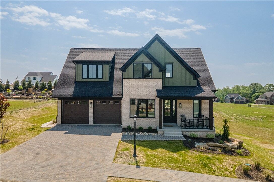 Property Photo:  1060 Colony Drive  PA 15205 