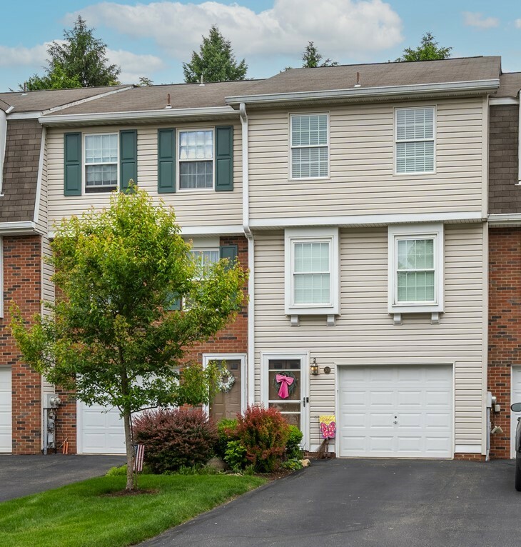 208 Green Court  Castle Shannon PA 15234 photo