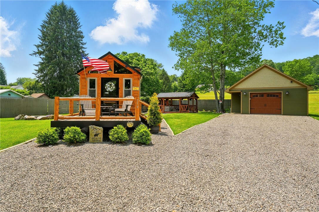Property Photo: 319 Ferry Lane PA 16370