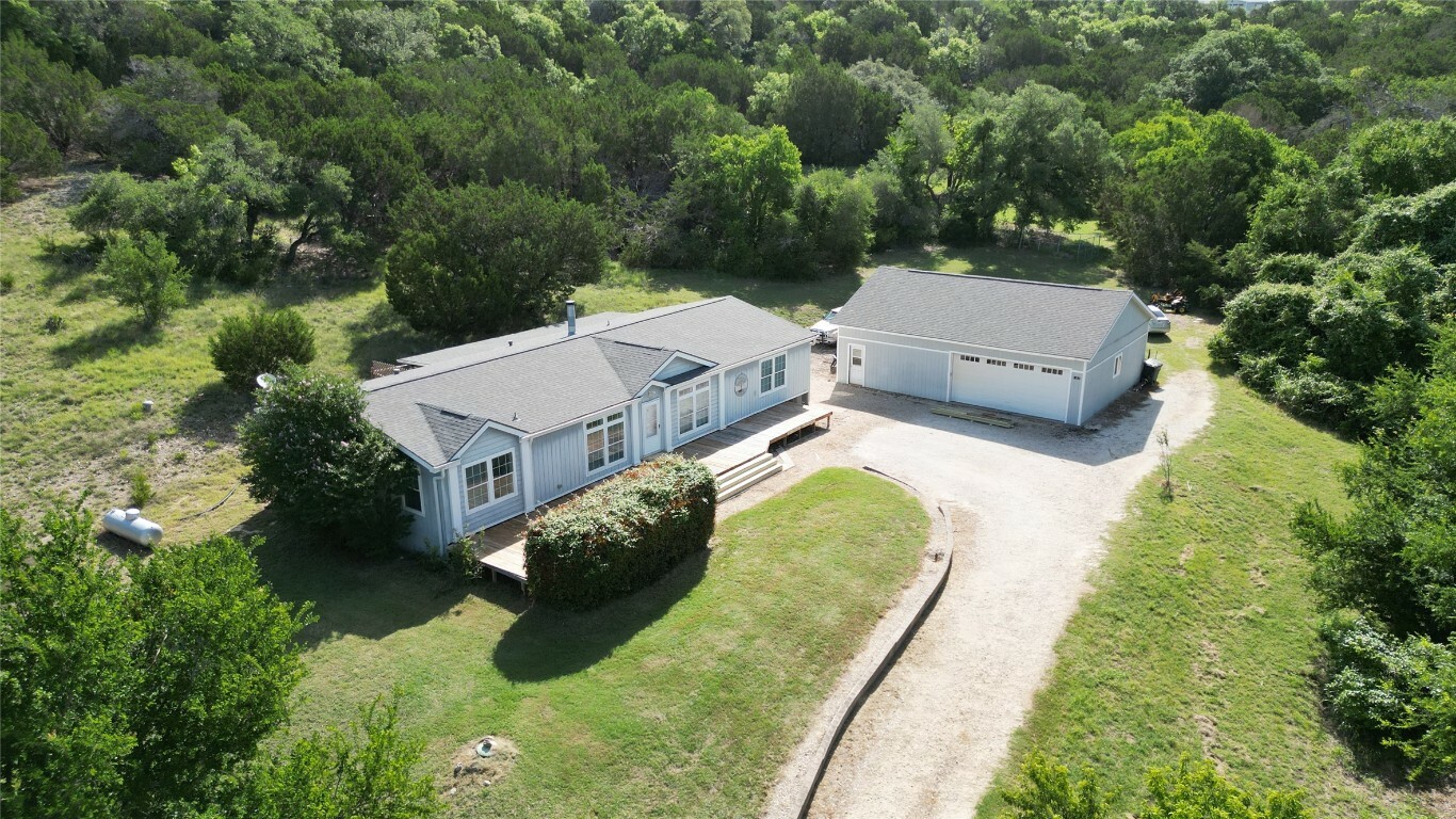 Property Photo: 105 Holman Circle TX 76528