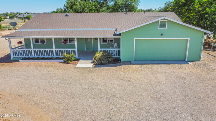 Property Photo:  885 E Adair Drive  AZ 86323 