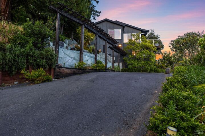 Property Photo:  1831 Madrone Avenue  CA 95448 