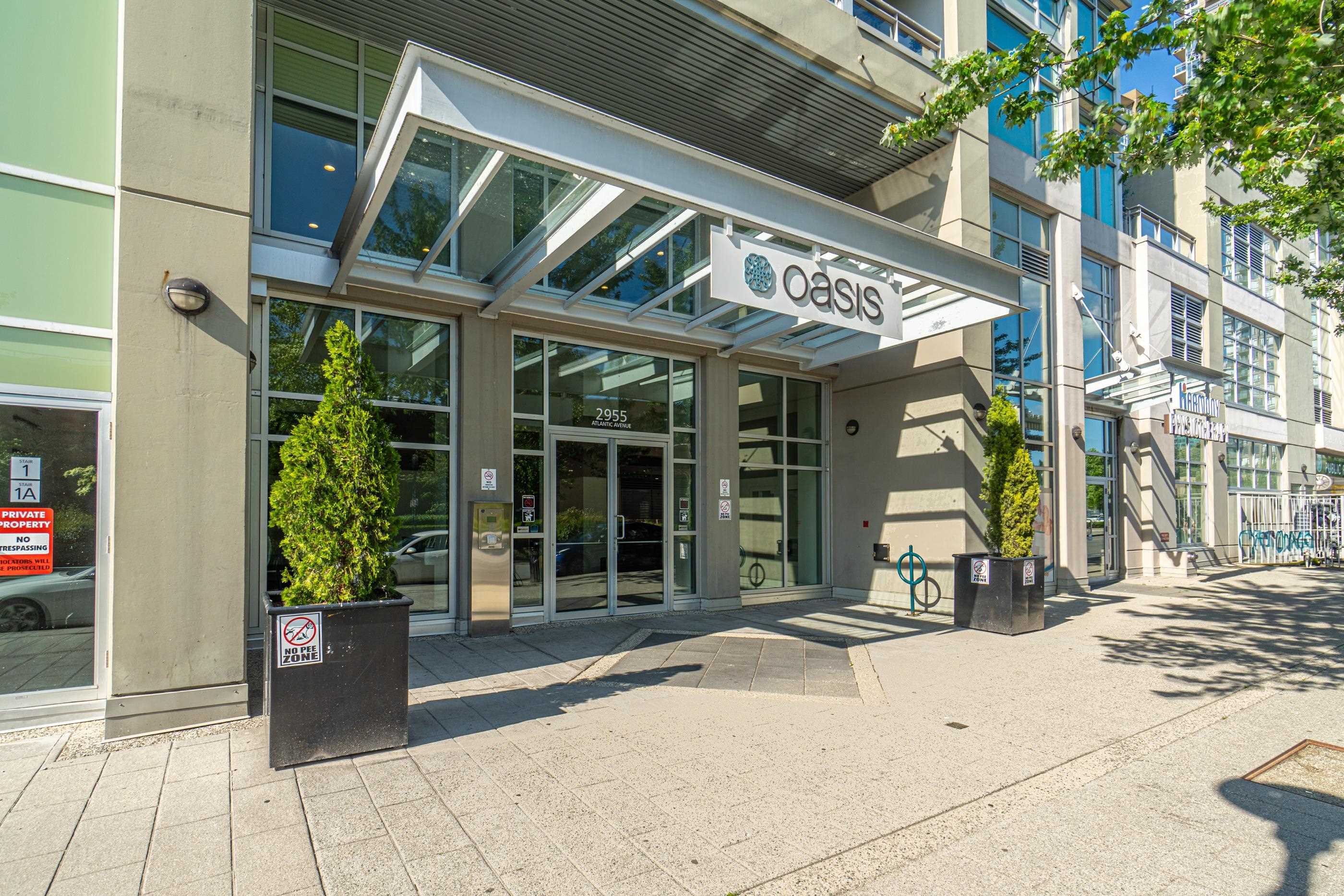 Property Photo: 2955 Atlantic Avenue 2905 BC V3B 0H9