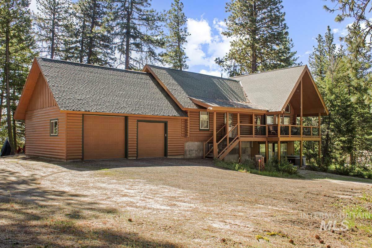 Property Photo: 1650 Crown Point Parkway ID 83611