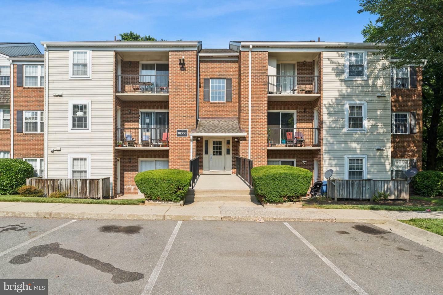 Property Photo: 18330 Streamside Drive 303 MD 20879