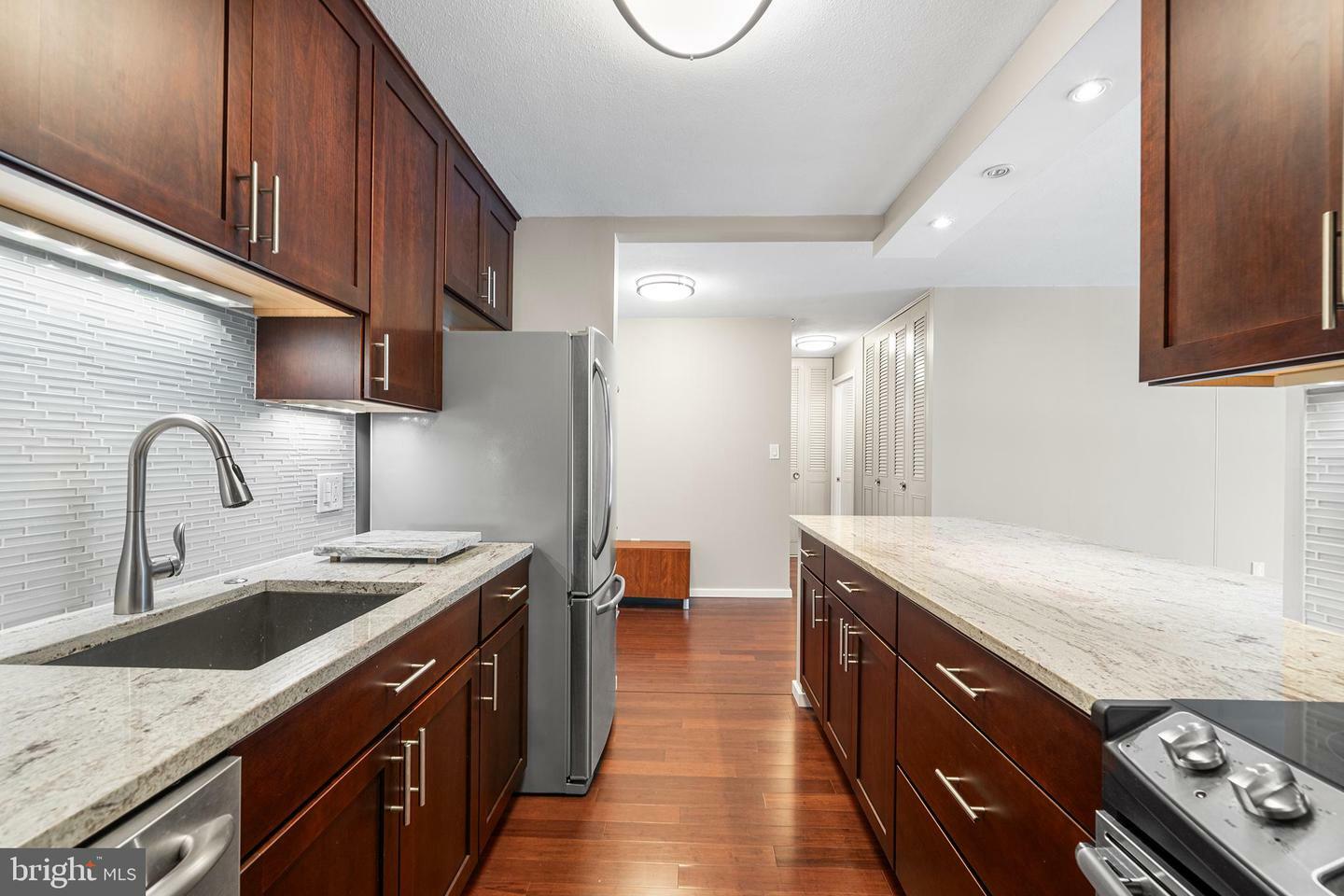 1919 Chestnut Street 715  Philadelphia PA 19103 photo