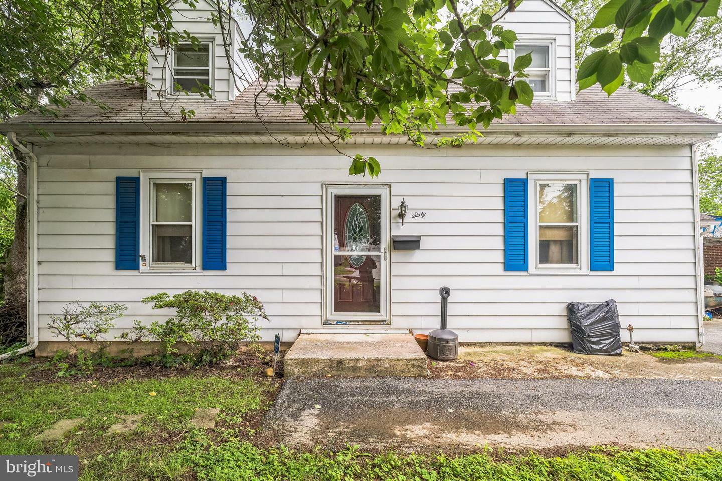 Property Photo: 60 Landers Lane DE 19720