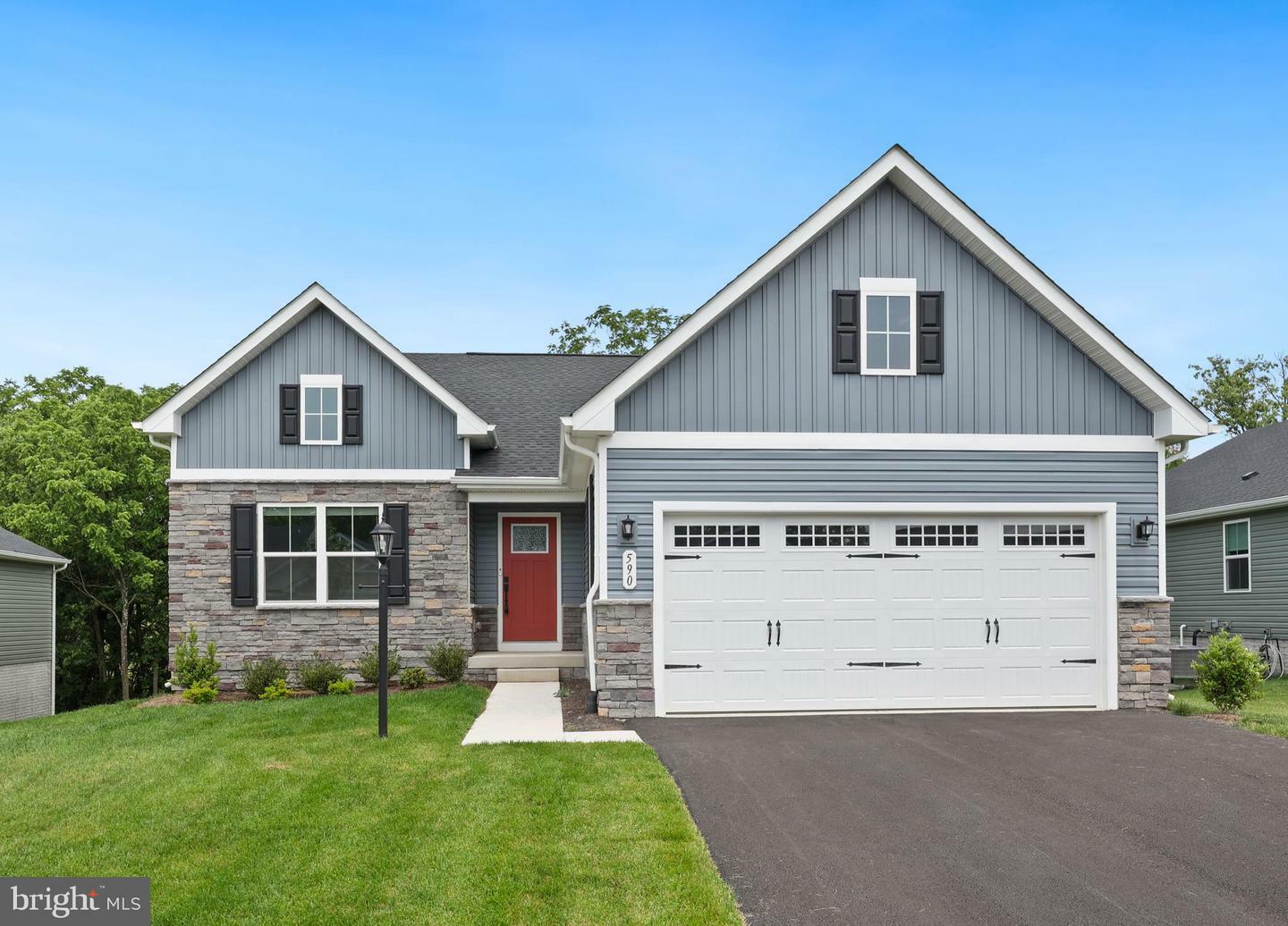 Property Photo: 590 Makers Way WV 25405
