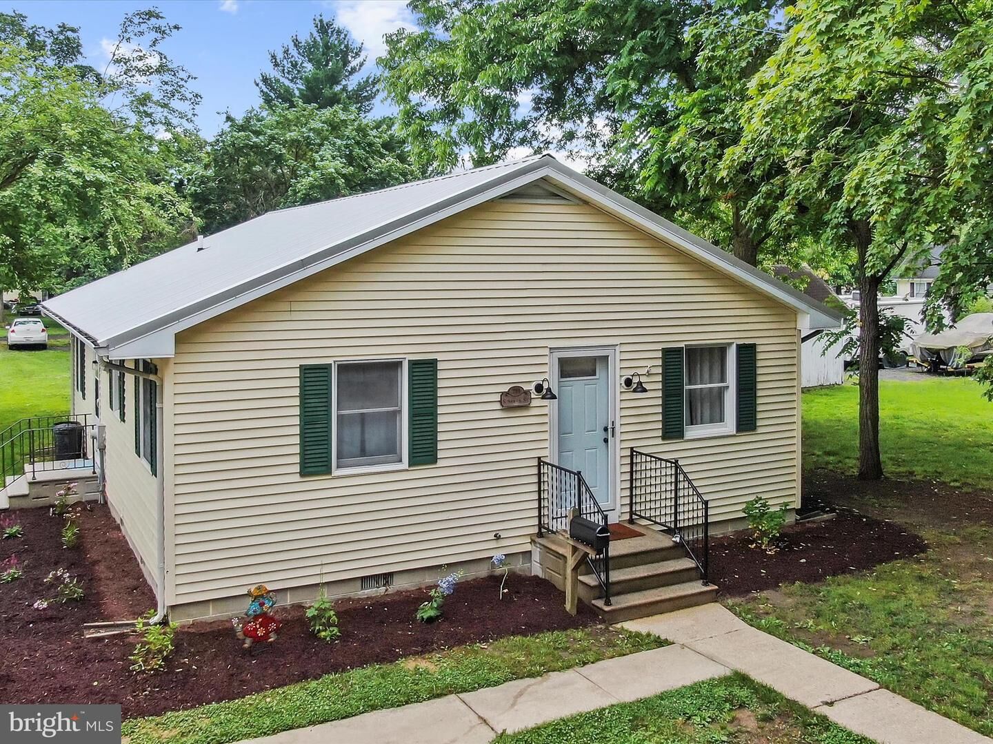 Property Photo:  213 S 6th Street  MD 21629 