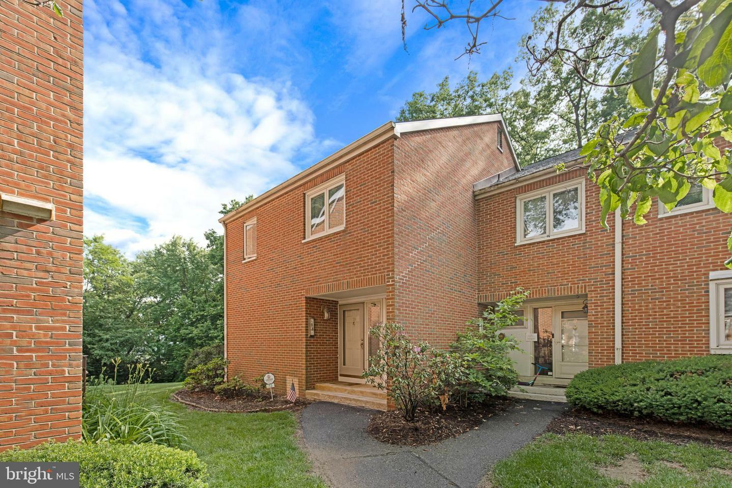 Property Photo: 13 Beechtree Lane PA 17554