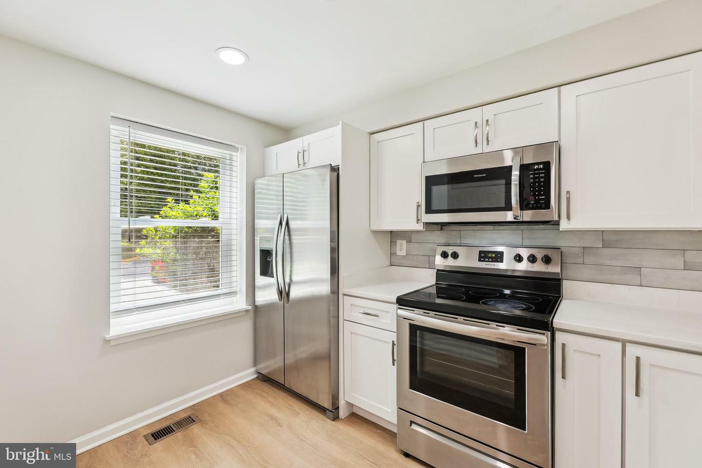 Property Photo: 8402 Red Eagle Court VA 22079
