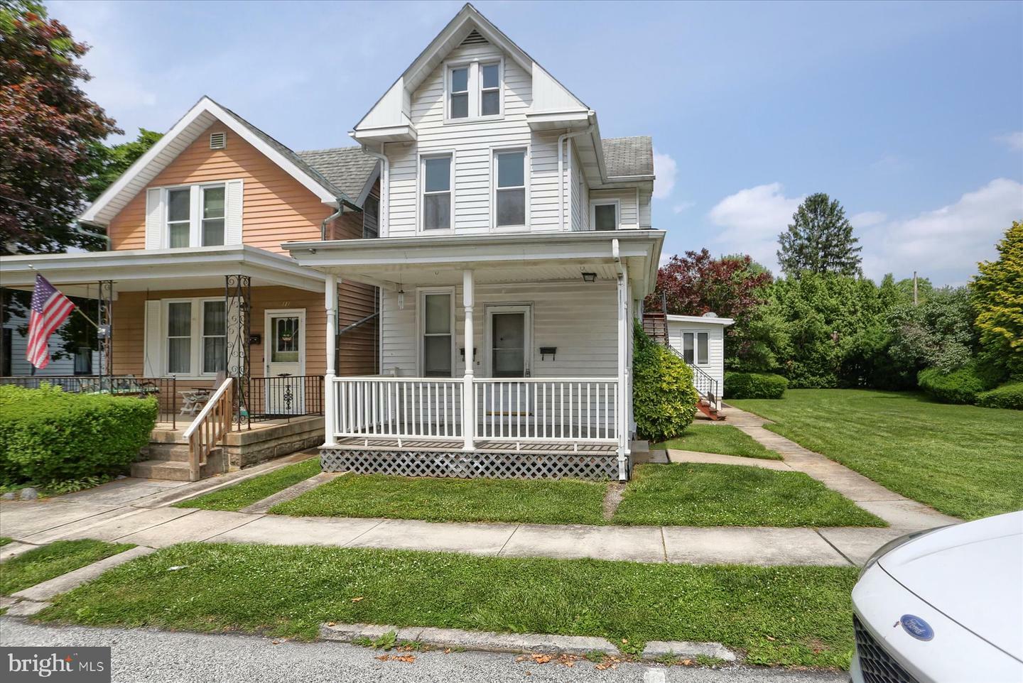 Property Photo: 9 N 2nd Street PA 17043