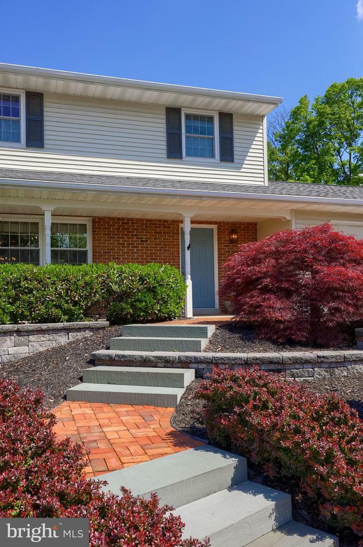 Property Photo: 1293 Hereford Drive PA 17512