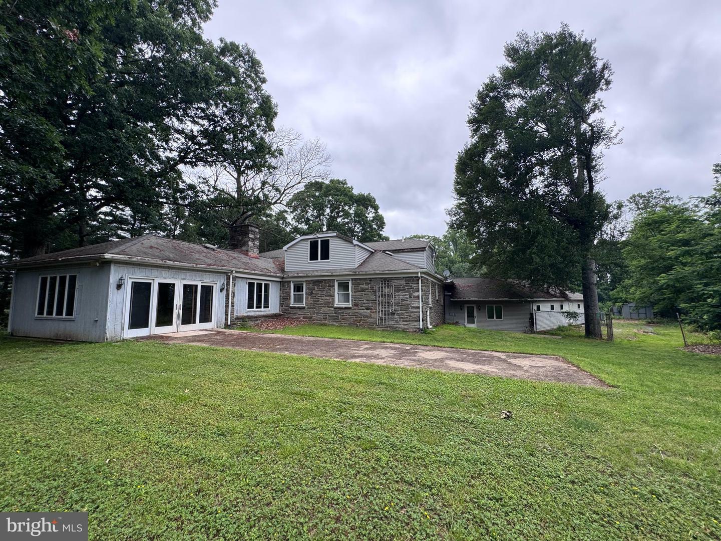 Property Photo: 1000 Valleybrook 400 PA 19060