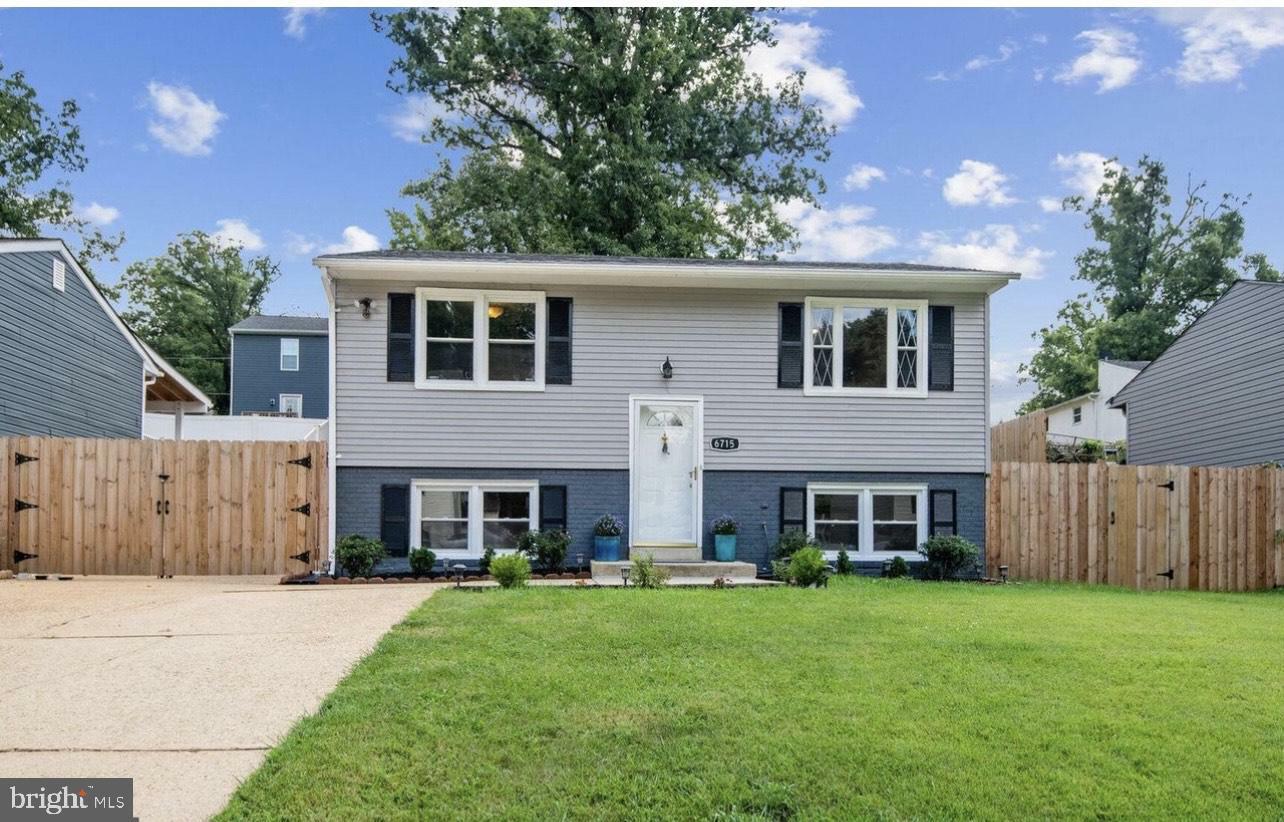 Property Photo: 6715 Valley Park Road MD 20743