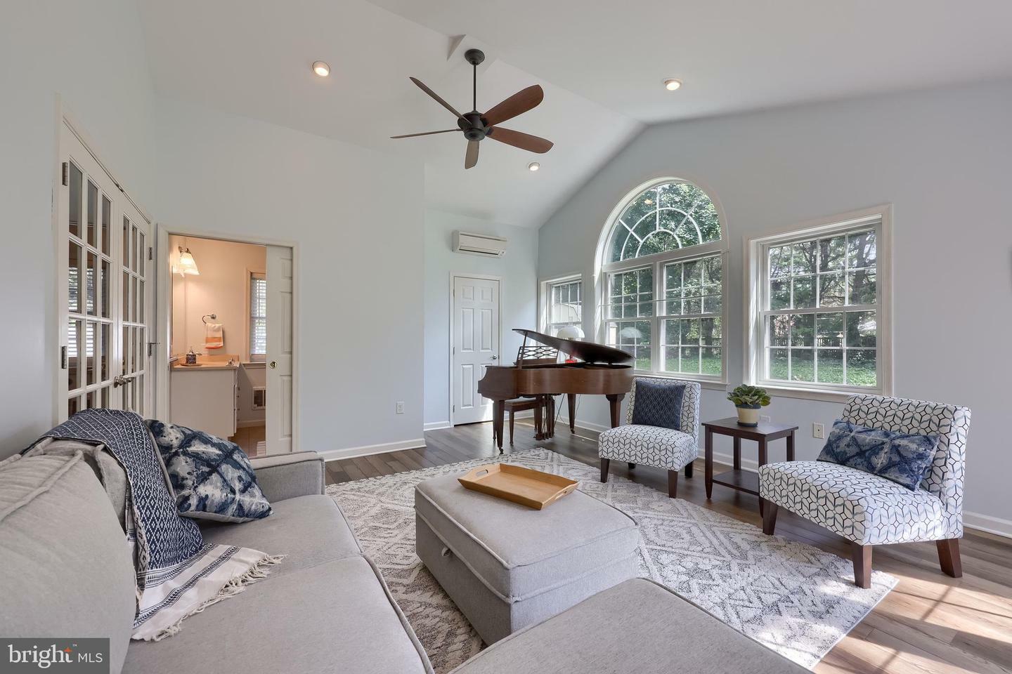 Property Photo: 1330 Foxcroft Drive PA 17601