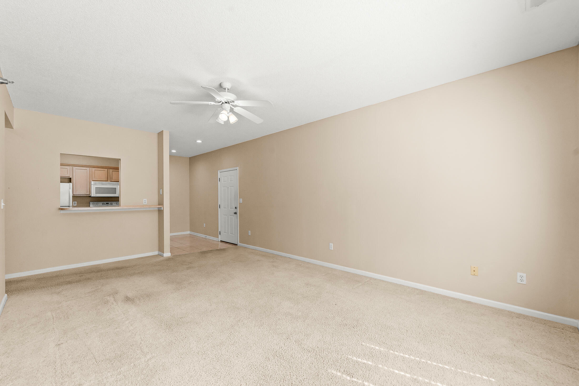 Property Photo: 1100 Kennesaw MO 65202