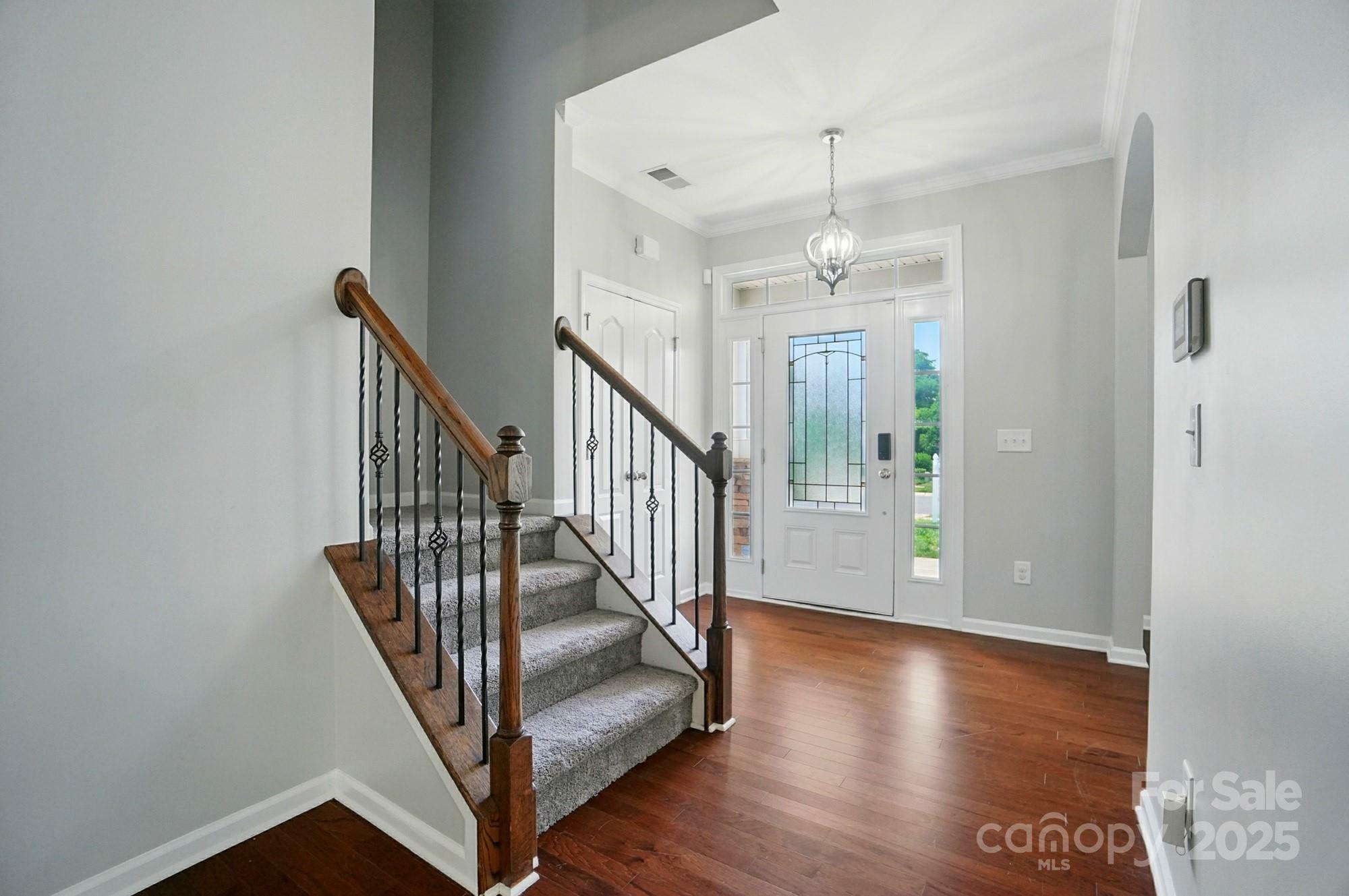 Property Photo: 8115 Kelburn Lane NC 28273