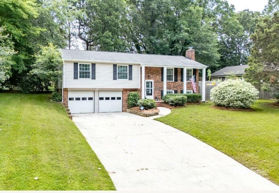 Property Photo: 5909 Ryder Avenue NC 28226