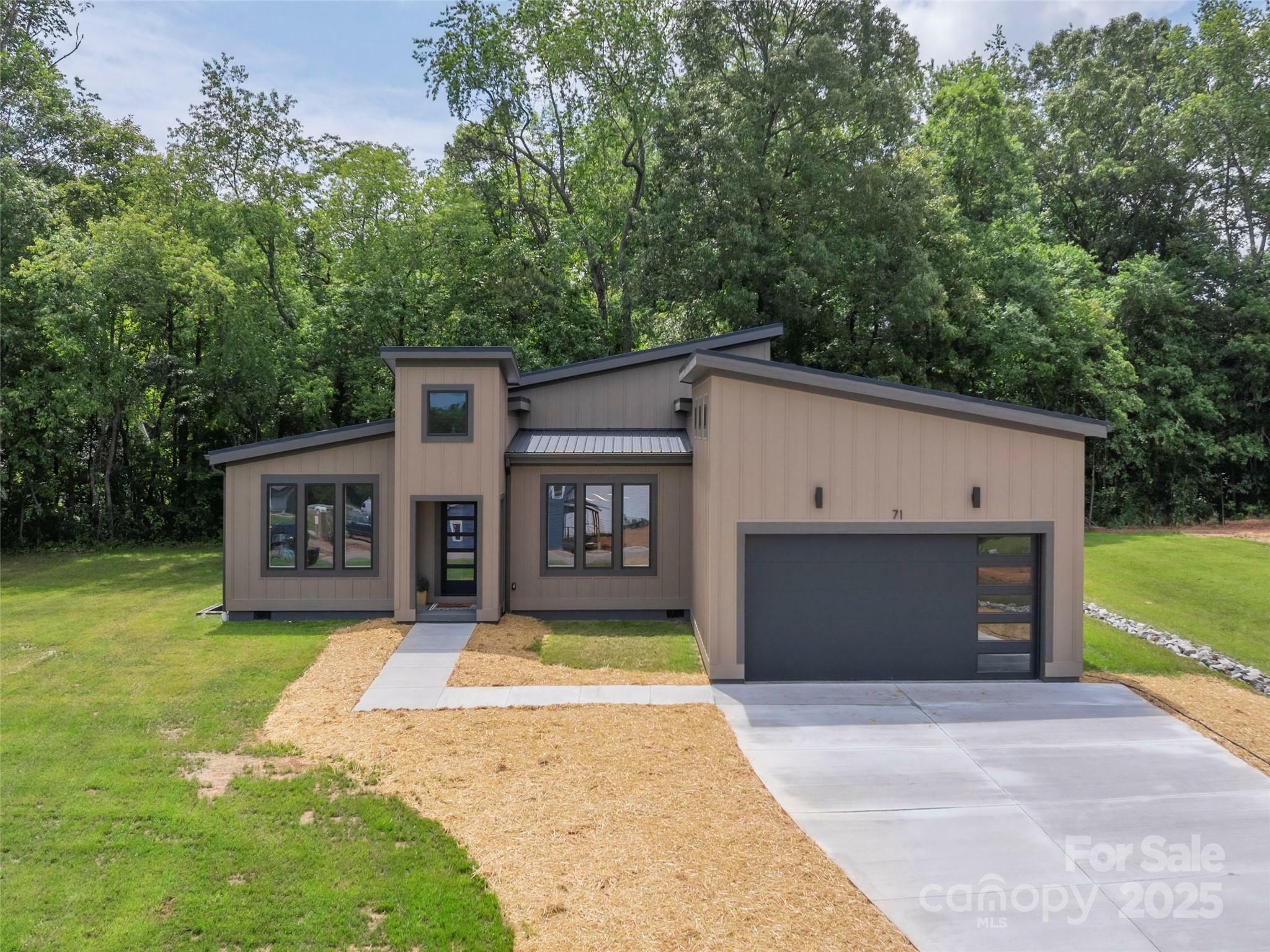 71 Scott Meadows Drive  Asheville NC 28806 photo