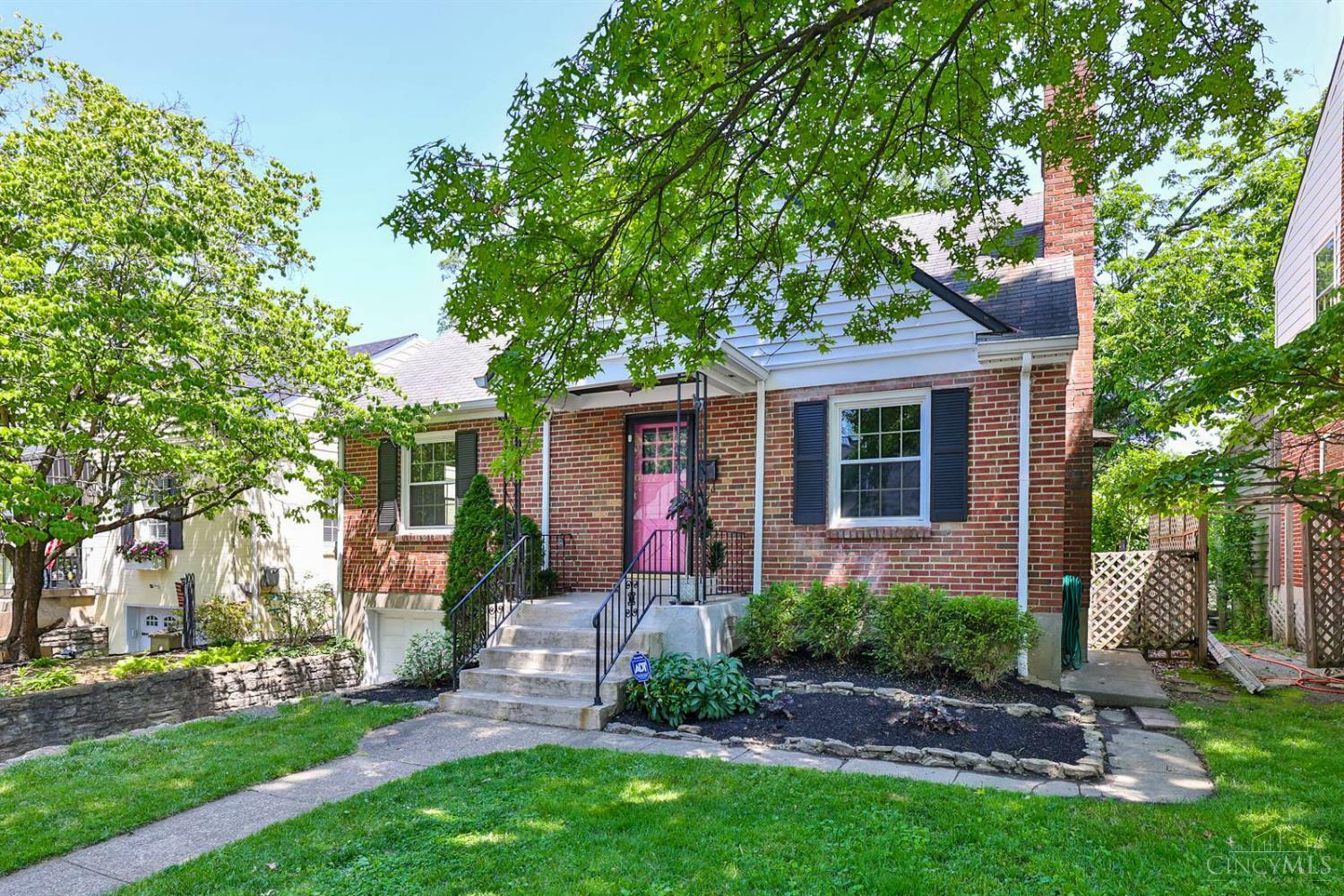 Property Photo: 3422 Oak Lane OH 45209
