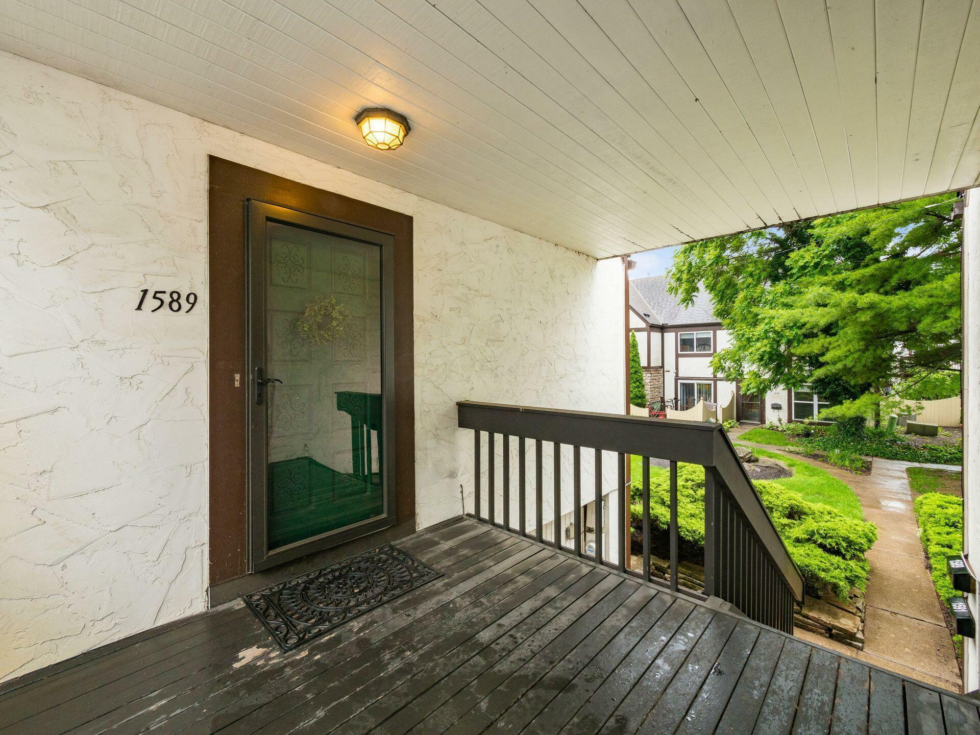 Property Photo: 1589 Arlington Avenue OH 43212