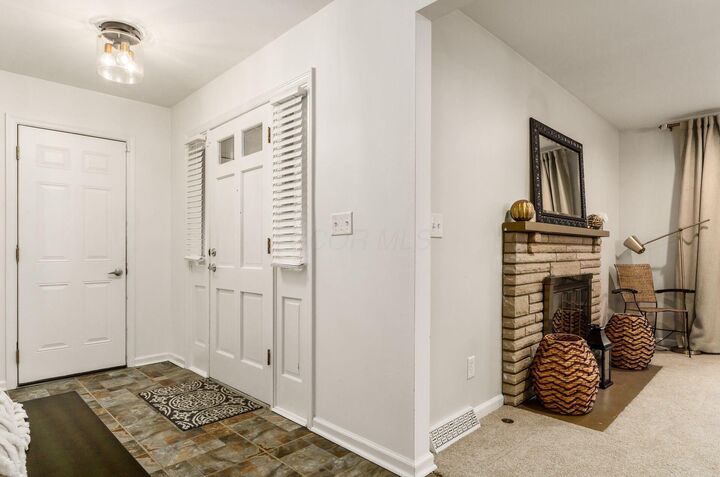 Property Photo: 1888 Birkdale Drive OH 43232