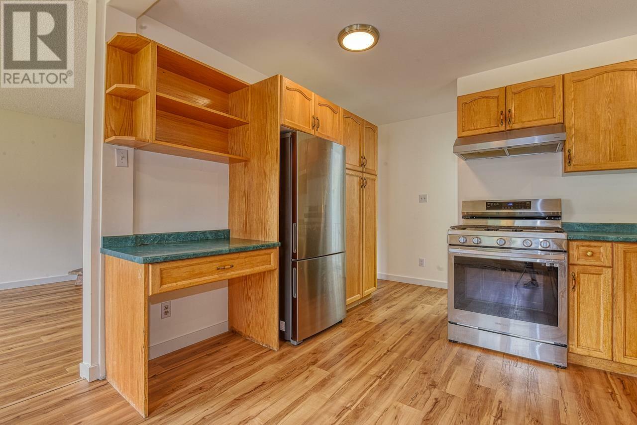 Property Photo: 355 Smith Street BC V2G 4A2