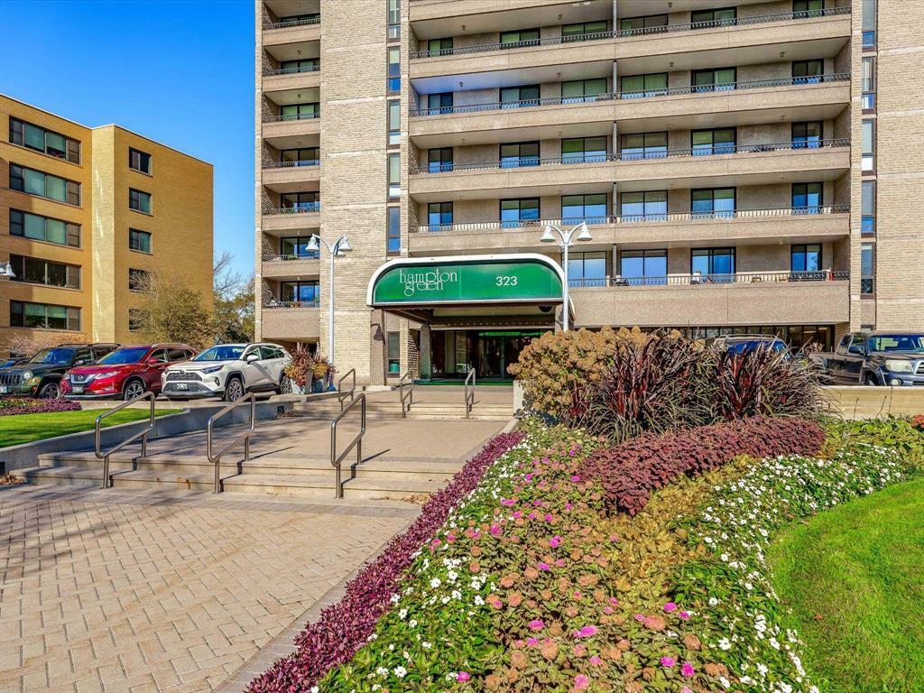Property Photo: 323 Wellington Crescent MB R3M 0A4